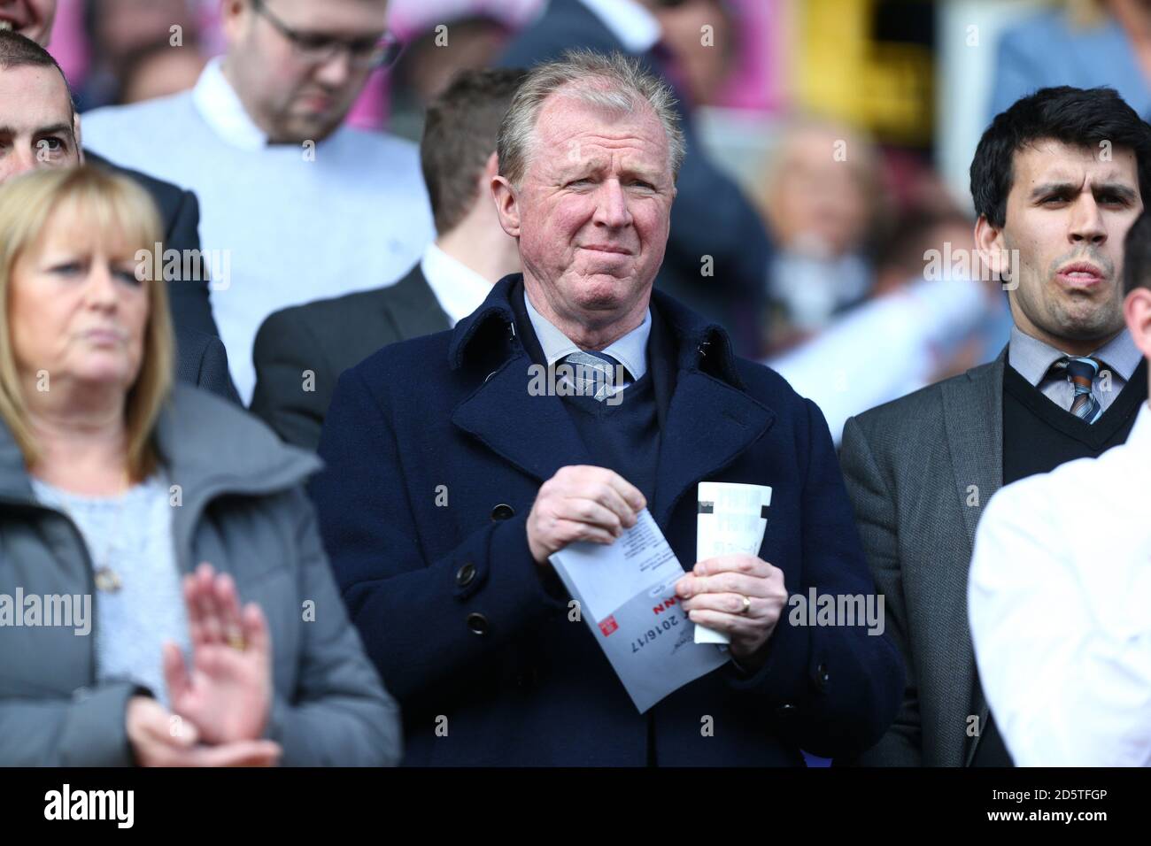 L'ex manager inglese Steve McLaren negli stand Foto Stock