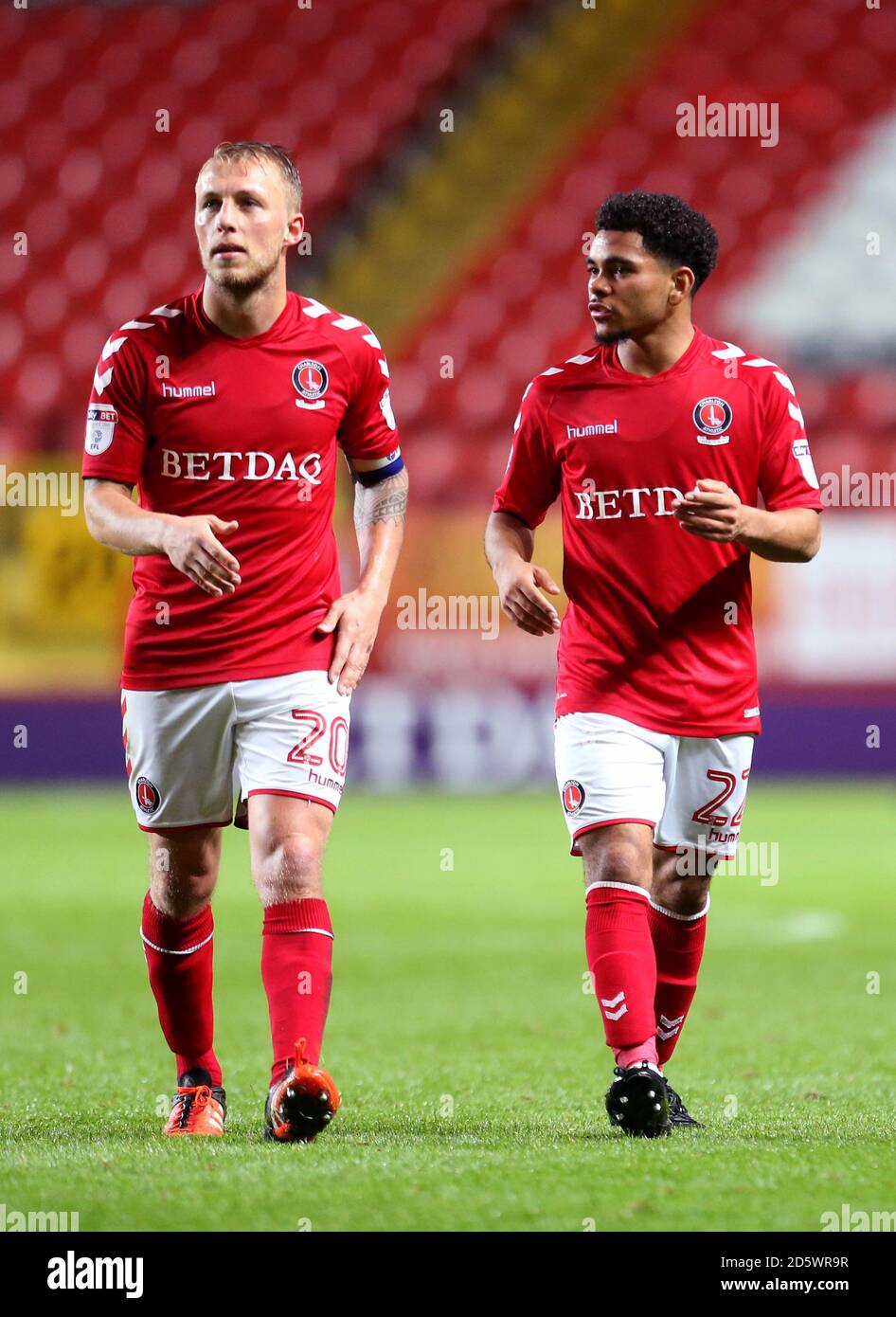 Chris Solly e Jay Dasilva di Charlton Athletic Foto Stock