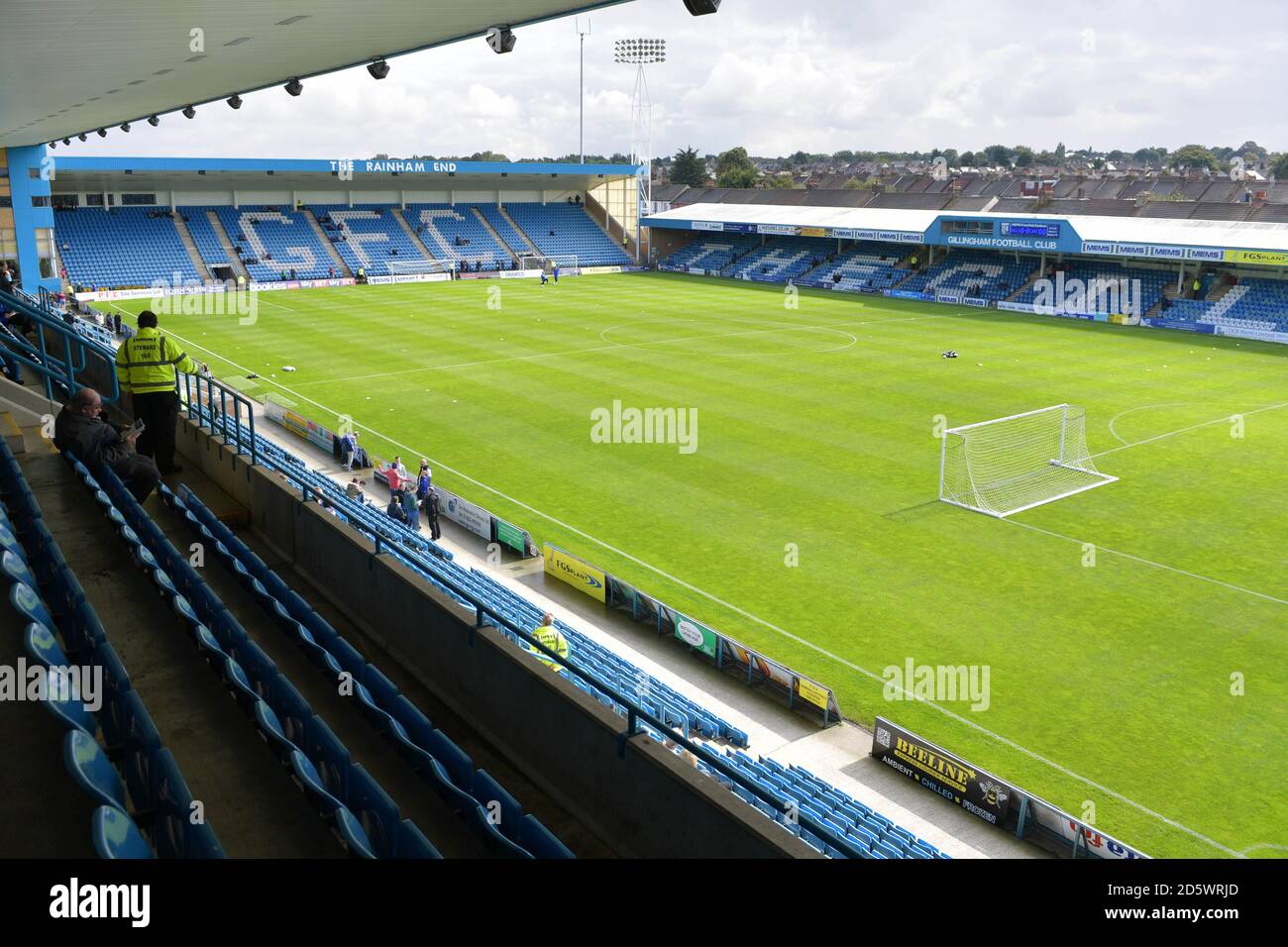 Vista generale del Priestfield Stadium prima della partita tra Gillingham v Charlton Athletic Foto Stock