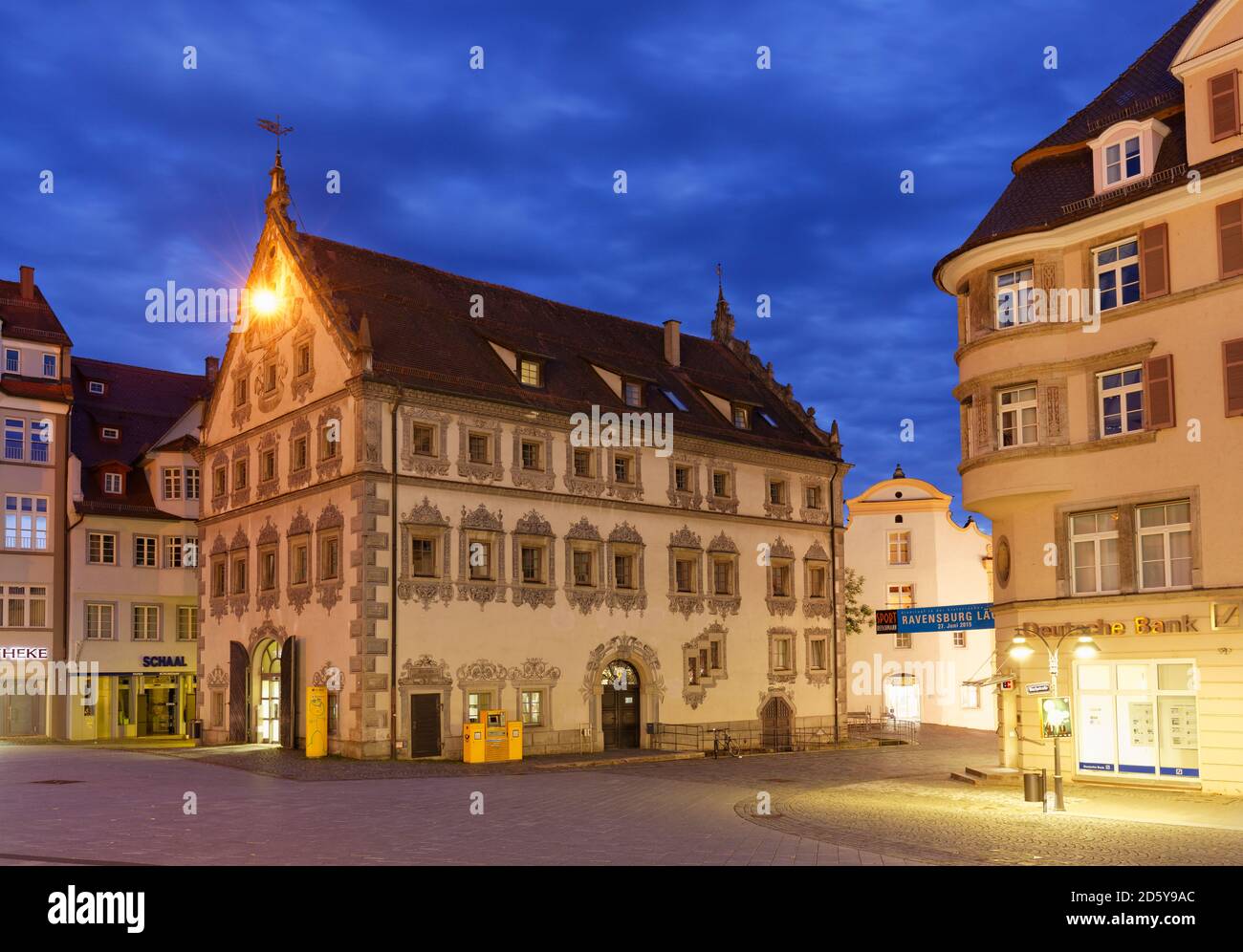 Germania Baden-Wuerttemberg, Ravensburg, Lederhaus nella Marienplatz di München Foto Stock
