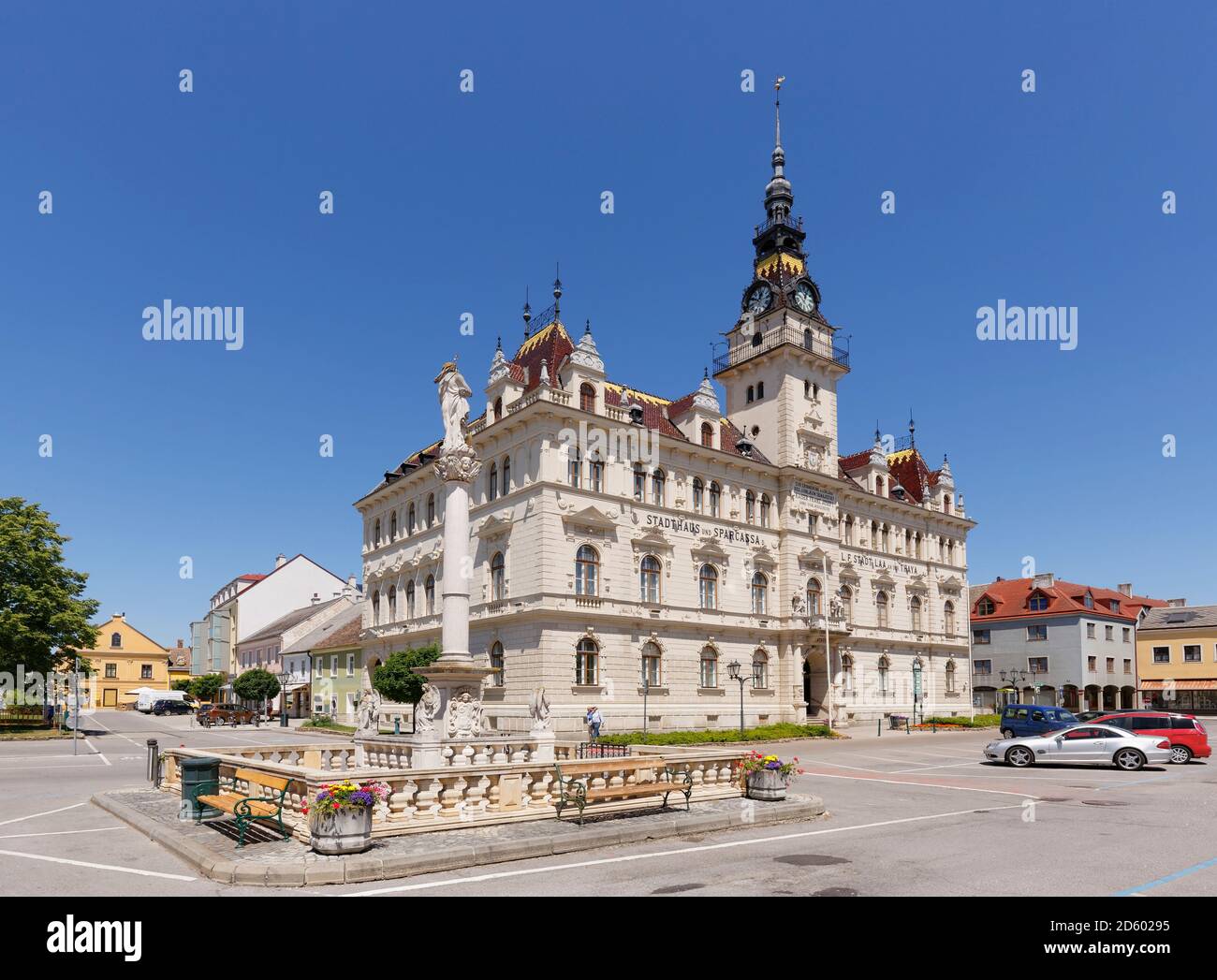 Bassa Austria, Laa an der Thaya, il Municipio sulla piazza della città Foto Stock