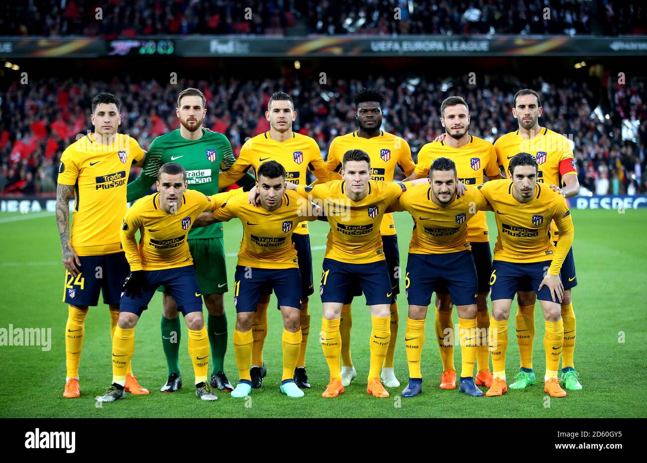 I giocatori dell'Atletico Madrid posano per una fotografia prima del calcio  d'inizio Foto stock - Alamy