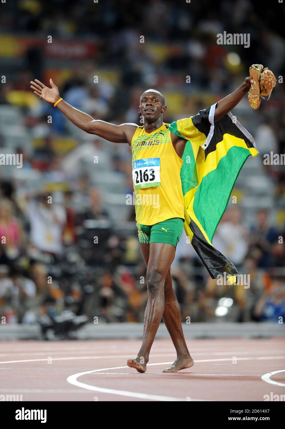 File Photo: Usain Bolt prova fuori per la squadra australiana di calcio  Central Coast Mariners. Giamaica Usain Bolt celebra la vittoria della  finale di 100m maschile in un nuovo record mondiale di