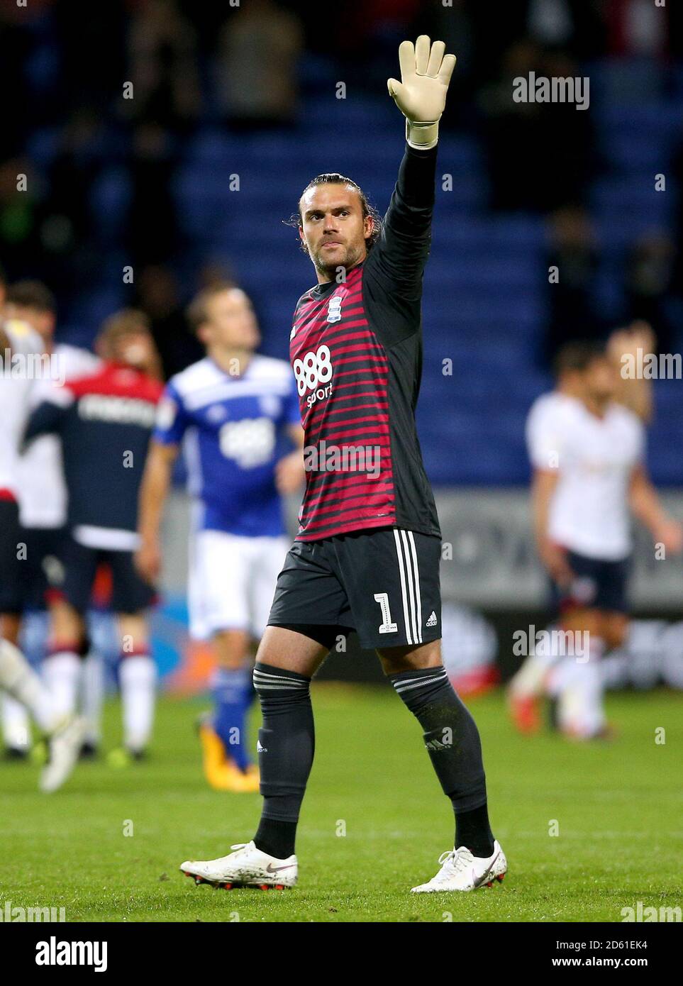 Il Lee Camp di Birmingham City riconosce i fan alla fine Della partita Bolton Wanderers contro Birmingham City al Stadio dell'Università di Bolton Foto Stock