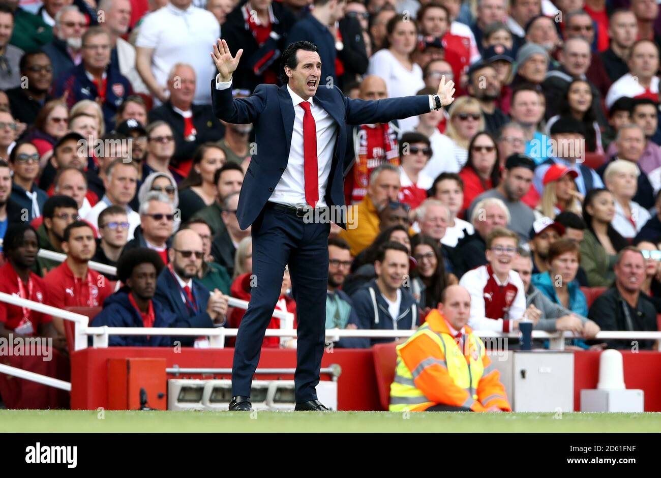 Arsenal manager Unai Emery sul perimetro Foto Stock