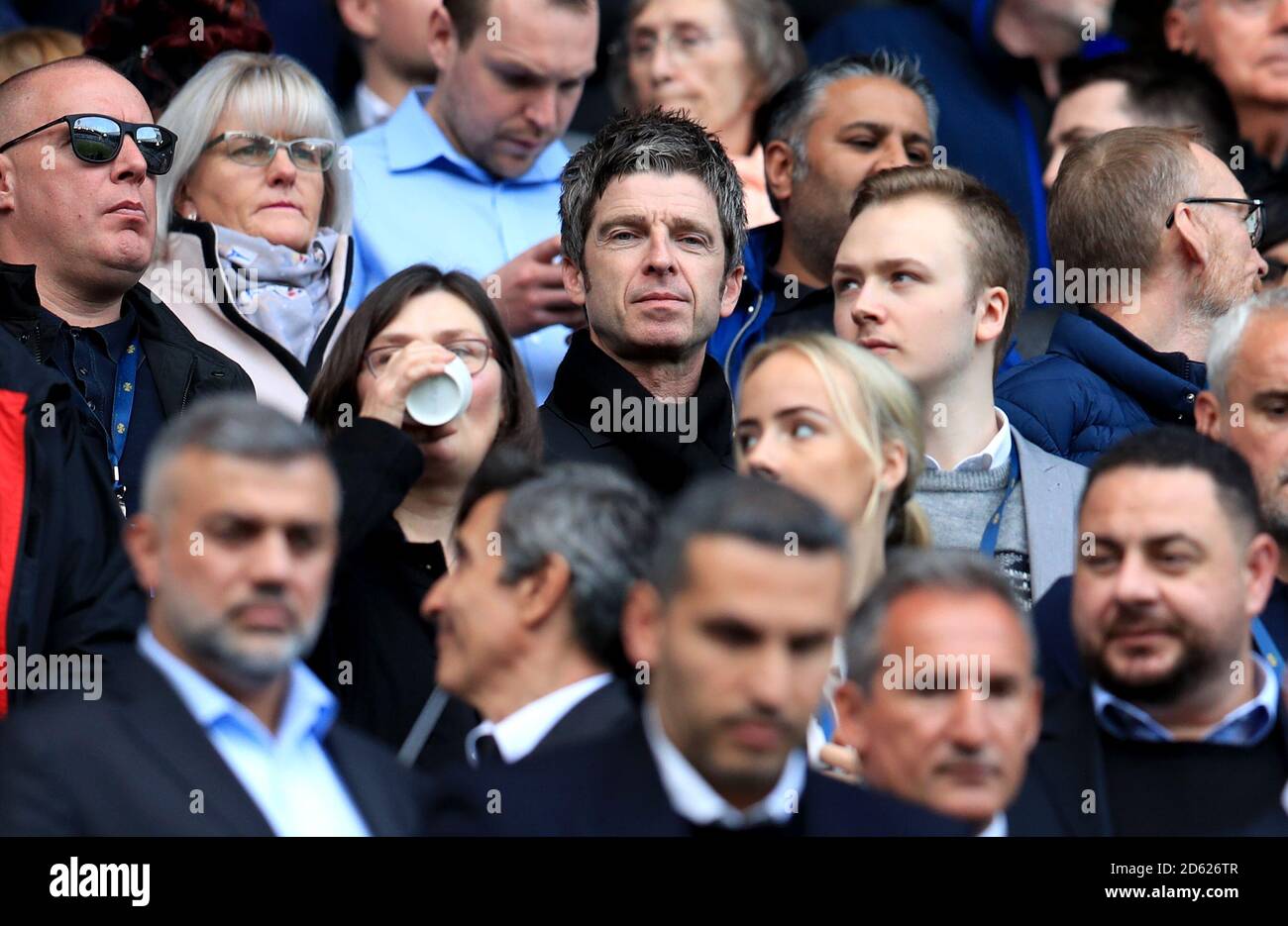 Noel Gallagher è avvistato nelle tribune prima della partita inizia Foto Stock