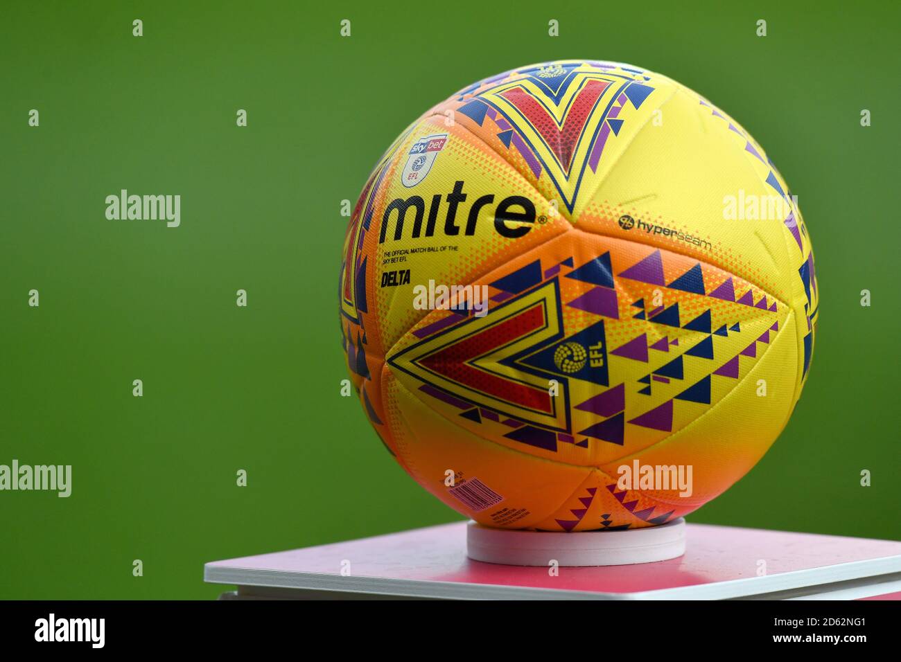 Una vista generale della palla di partita prima del calcio Al New York Stadium Foto Stock