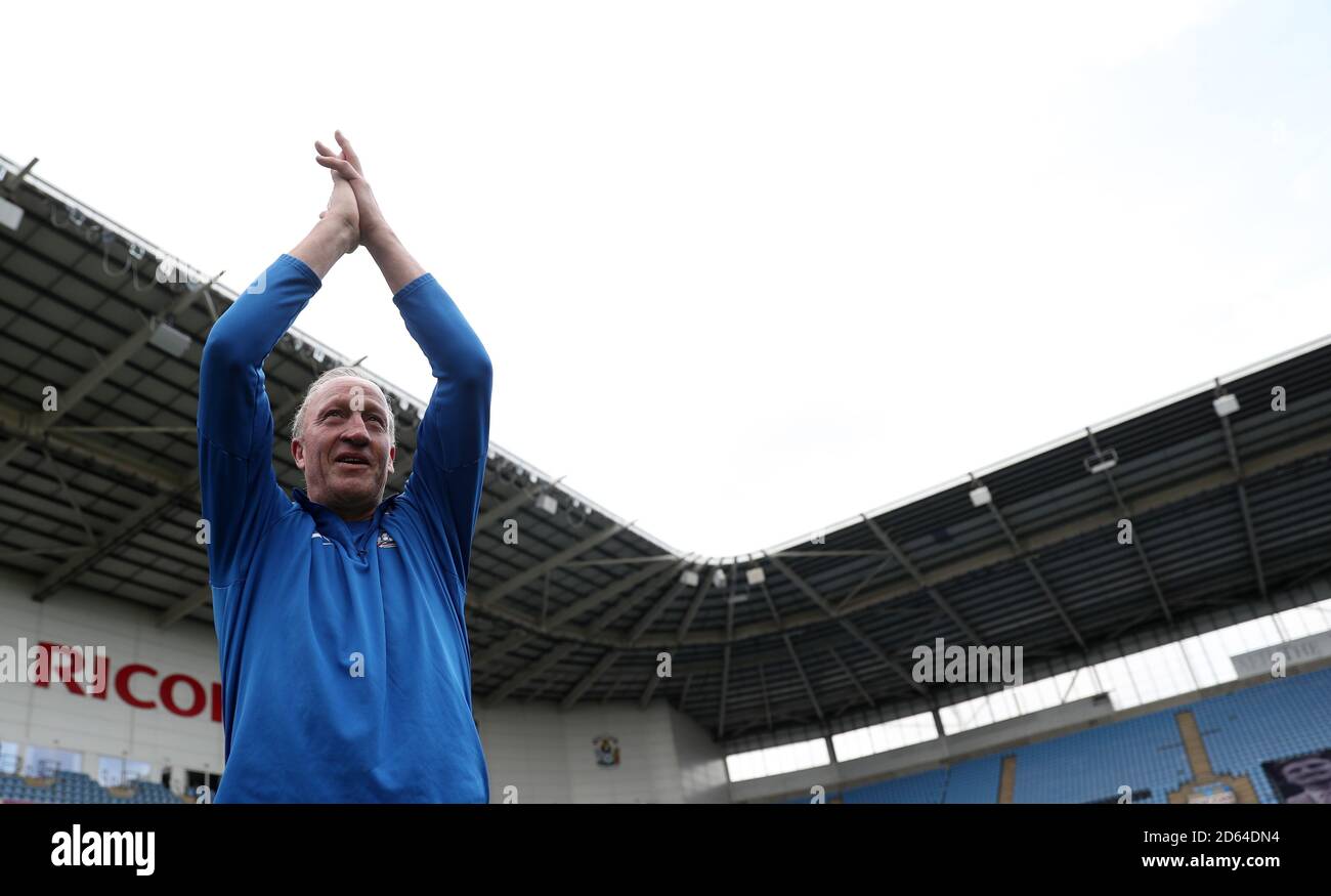 Il coach Steve Ogrizovic della città di Coventry Foto Stock