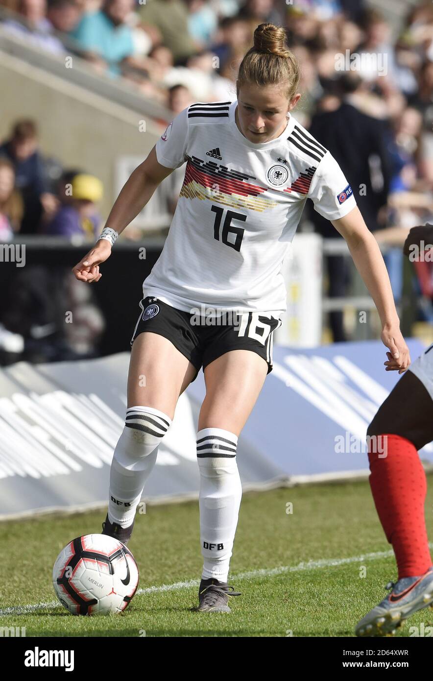 Anna Aehling tedesca in azione durante il Campionato UEFA Under 19 - finale. Foto Stock