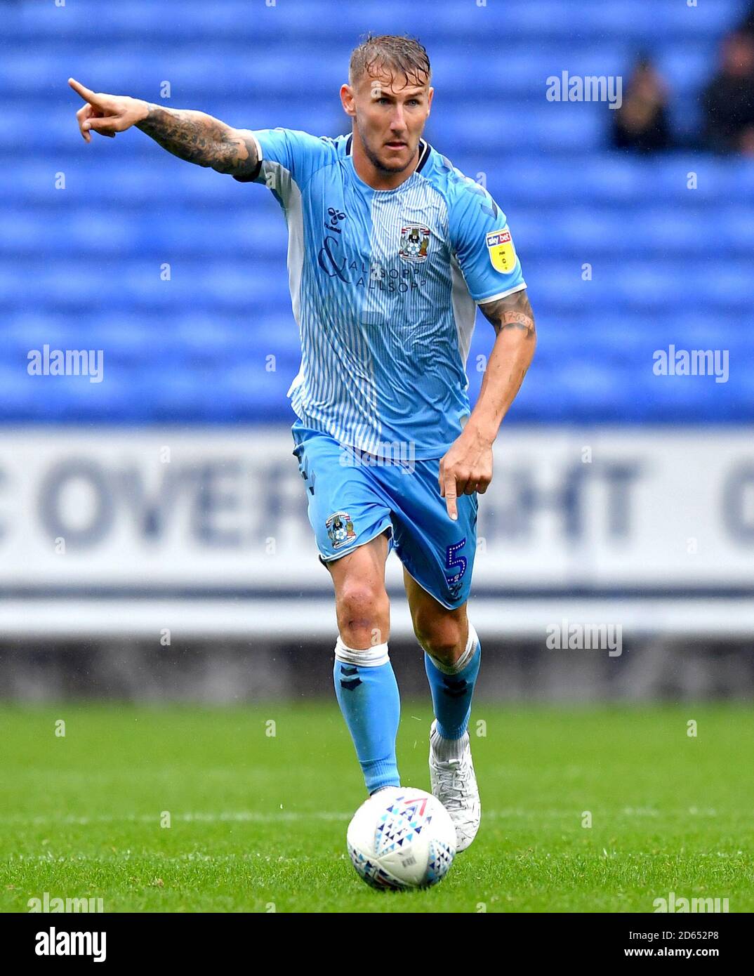 Kyle McFadzean di Coventry City in azione Foto Stock