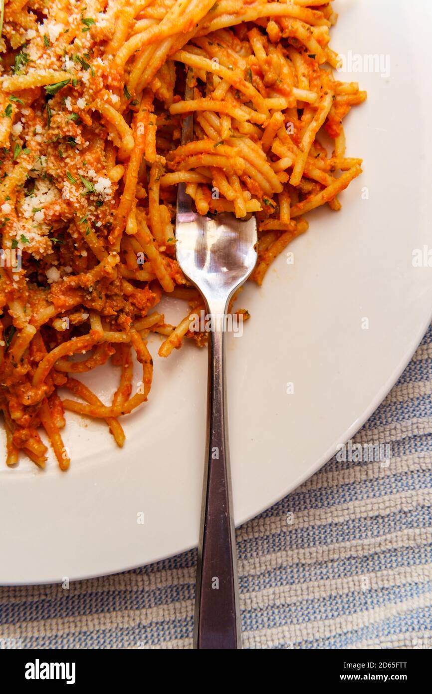 Autentica cena italiana spaghetti ragu alla bolognese Foto Stock
