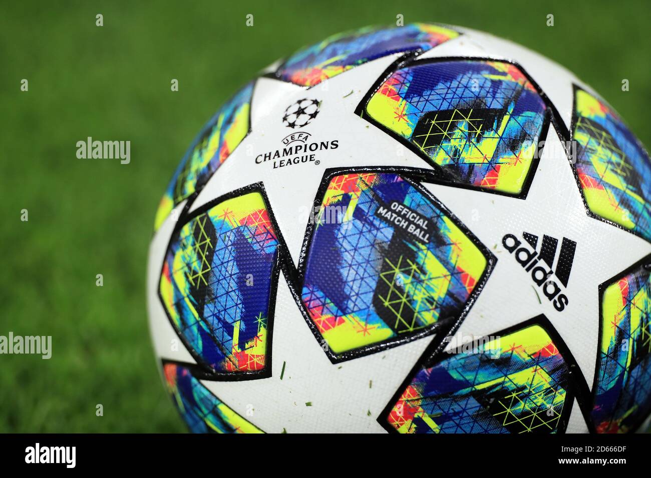 Primo piano della partita ufficiale della UEFA Champions League Foto Stock