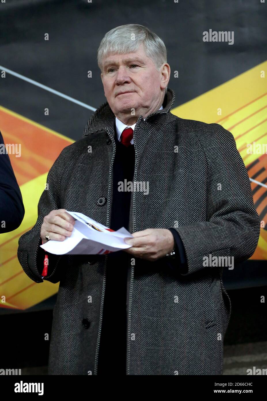 L'ex giocatore dell'Arsenal Pat Rice negli stand Foto Stock