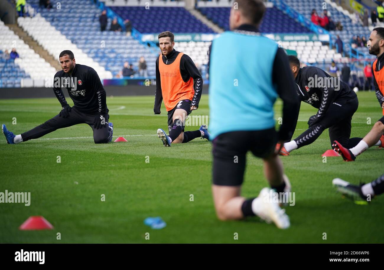 I giocatori di Charlton Athletic si riscaldano Foto Stock