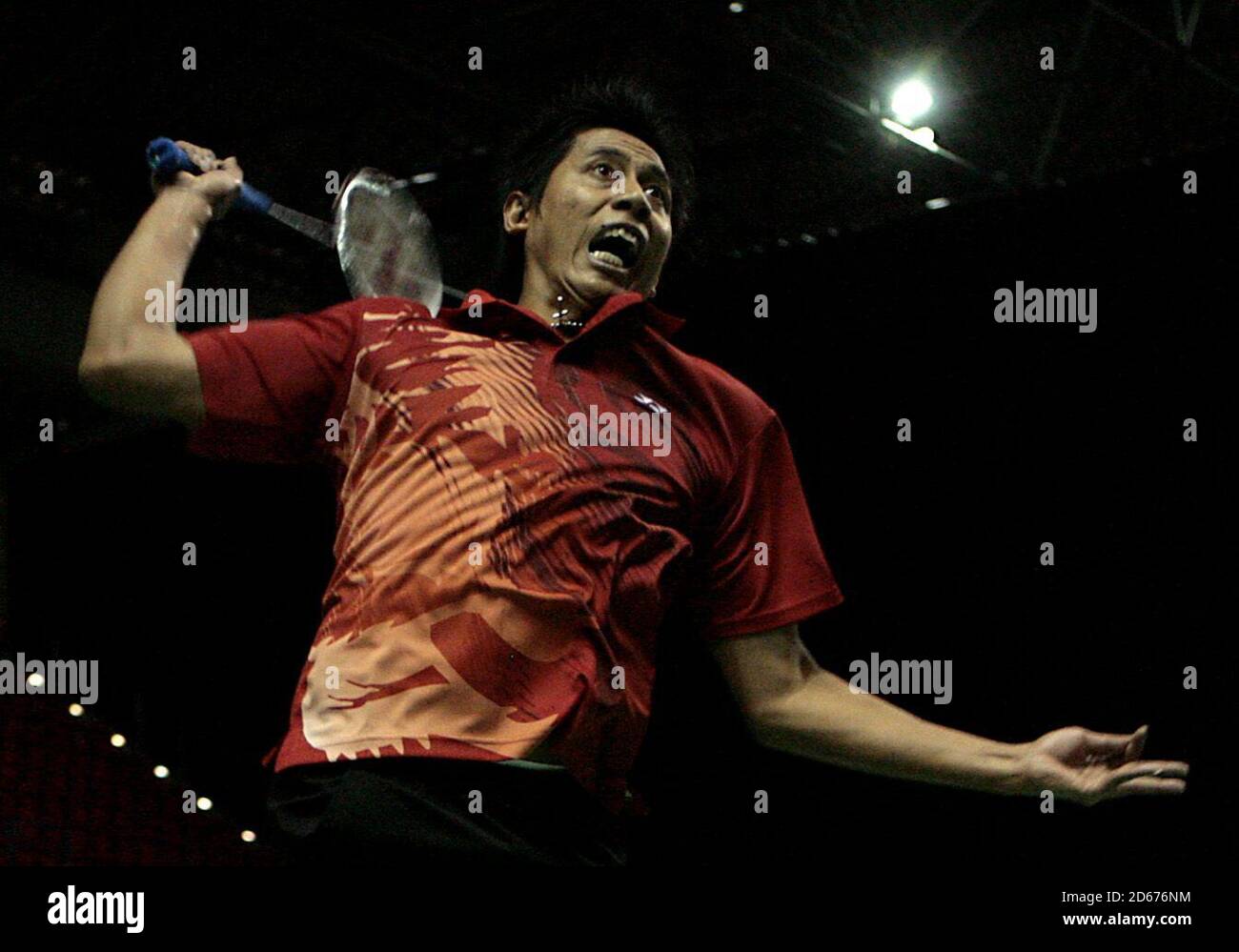 Nova Widianto in Indonesia in azione come lui e partner Liliyana Natsir ha battuto Yu Hsin Hsieh e Yu Chin di Taipei cinese Chien Foto Stock
