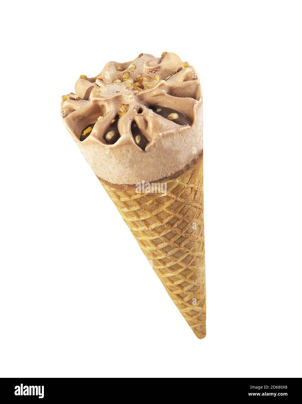 Gelato al cioccolato con noci nel waffle Foto Stock