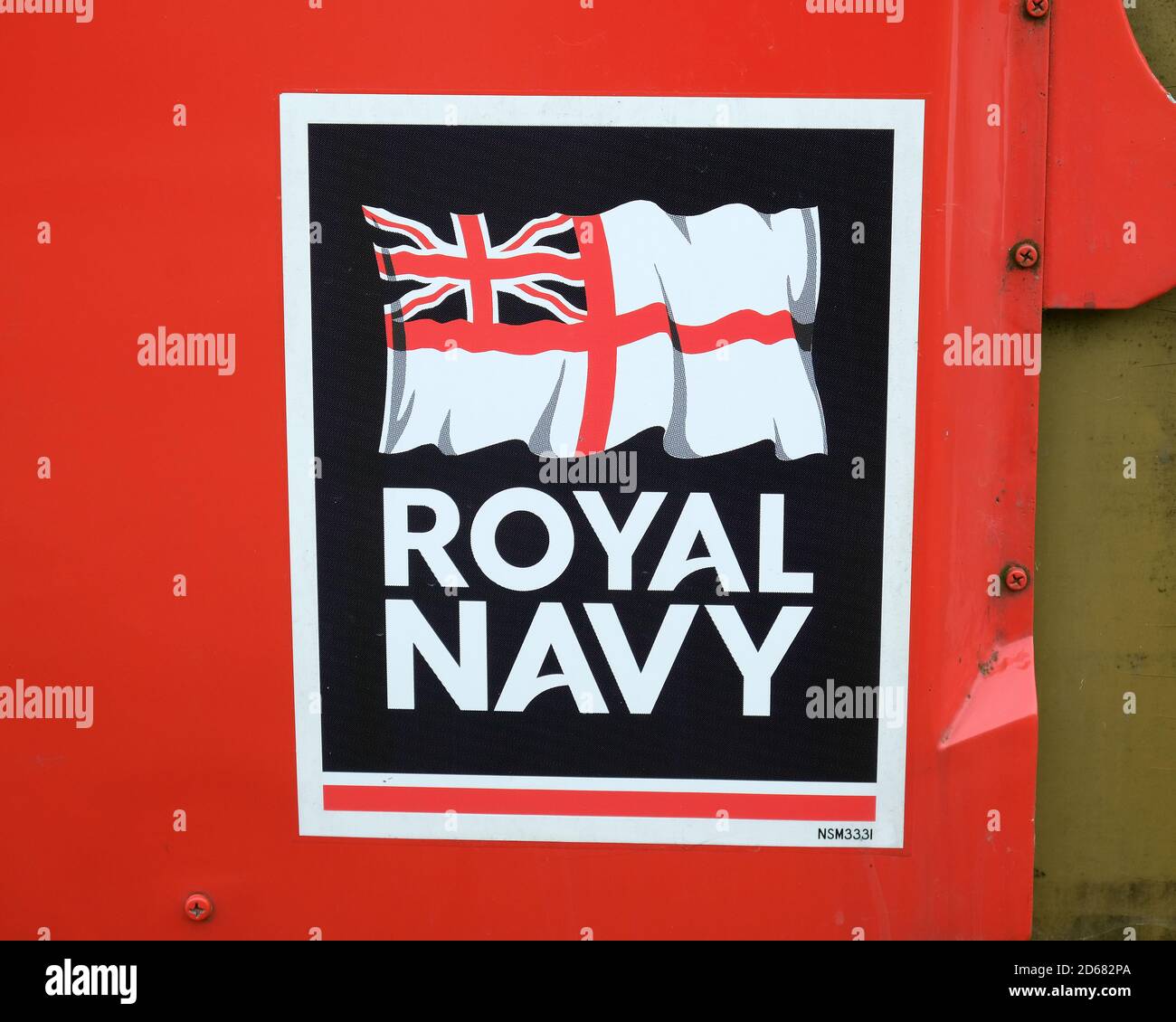 Emblema Royal Navy sul lato dell'elicottero da guerra Falklands nel museo. Foto Stock
