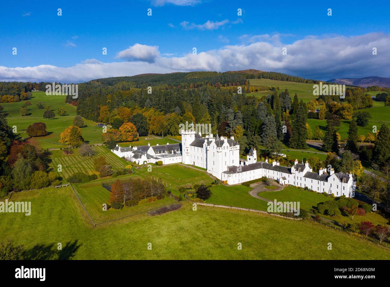 Vista aerea del castello di Blair in Blair Atholl vicino Pitlochry, Perthshire, Scozia, Regno Unito Foto Stock