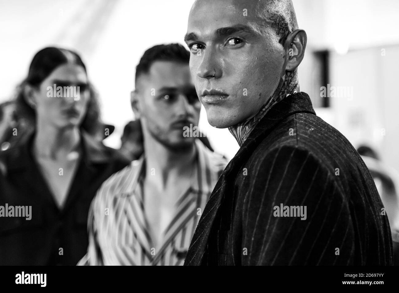 KIEV, UCRAINA - 3 SETTEMBRE 2020: Backstage IRON THREAD show all'ucraino Fashion Week NoSeason 2021. Foto Stock