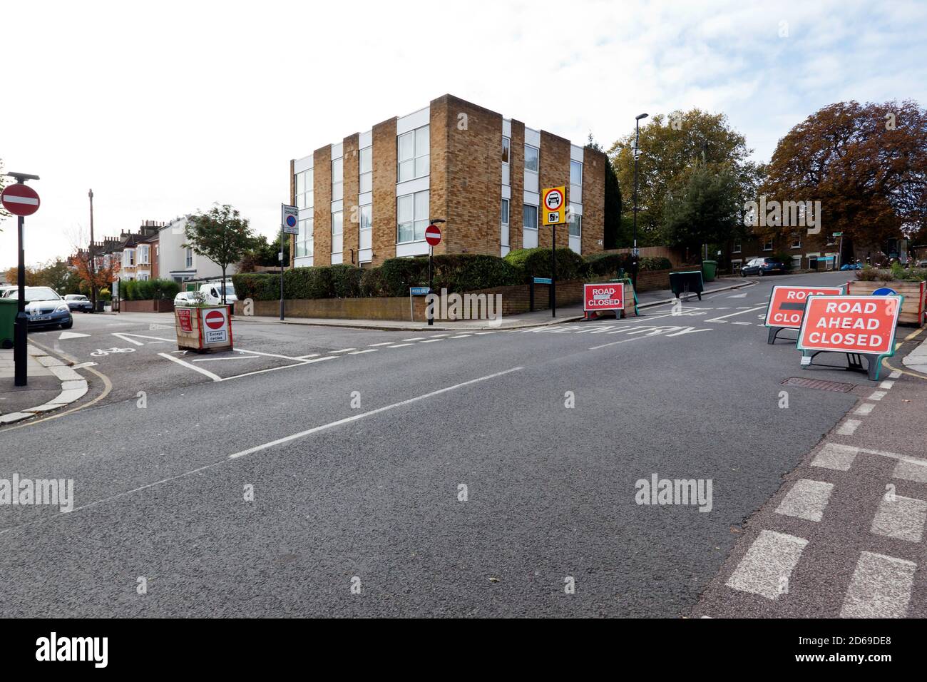 Quartieri a basso traffico imposti dal Consiglio di Lewisham a Dermody Road Come risposta di emergenza alla Pandemia di Covid-19 Foto Stock