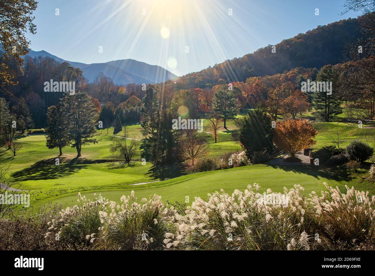 Paesaggio della Carolina del Nord nella stagione dei colori autunnali Foto Stock