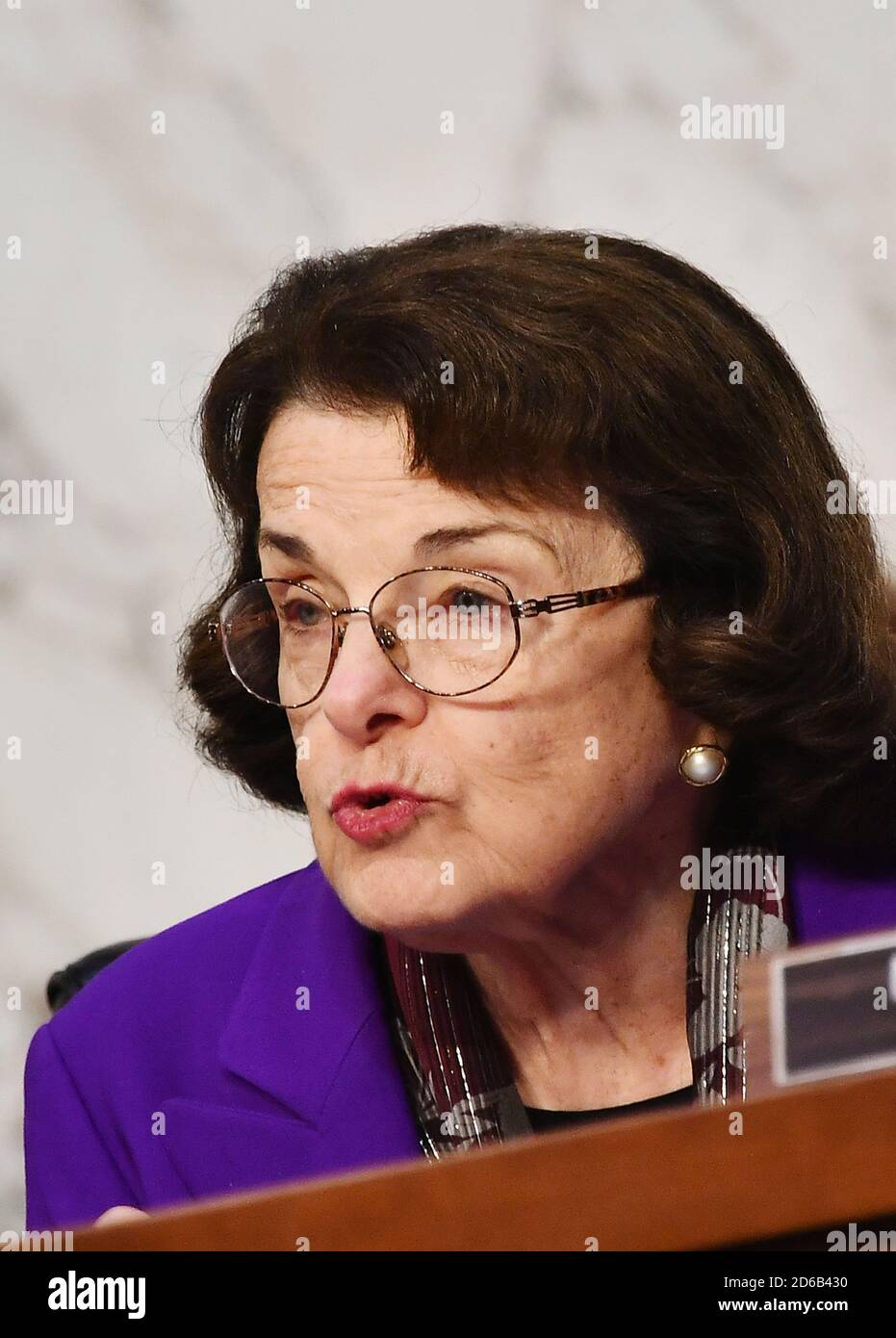 Senatrice degli Stati Uniti Dianne Feinstein (Democratica della California), membro della classifica, Comitato giudiziario del Senato degli Stati Uniti durante il Comitato giudiziario del Senato sulla nomina di Amy Coney Barrett a giustizia associata della Corte Suprema degli Stati Uniti nell'edificio del Senato di Hart a Capitol Hill a Washington, DC il 15 ottobre 2020. Credito: Mandel Ngan/Pool via CNP /MediaPunch Foto Stock