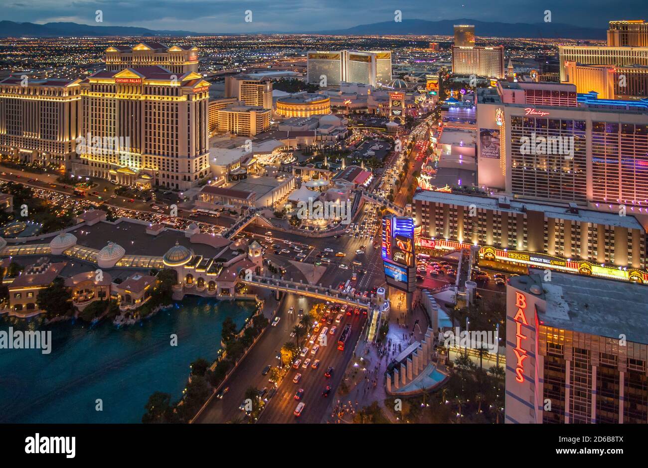 La striscia di Las Vegas di Notte Foto Stock