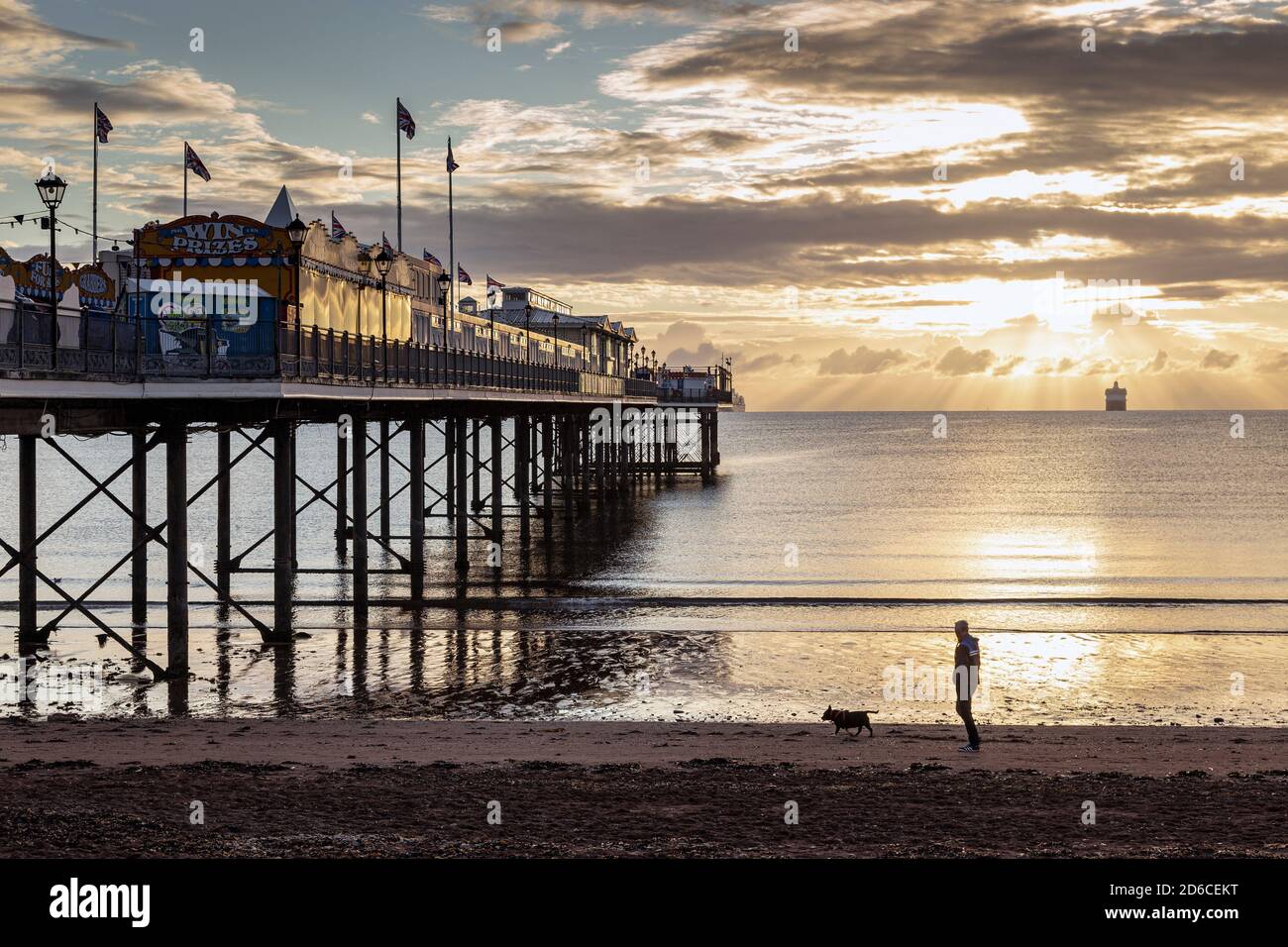 Paignton, Devon, Pier, Spiaggia, Cloudscape, costa, Inghilterra, orizzontale, senza persone, all'aperto, Fotografia, Mare, Sole, sole, Alba - Alba, Vacati Foto Stock