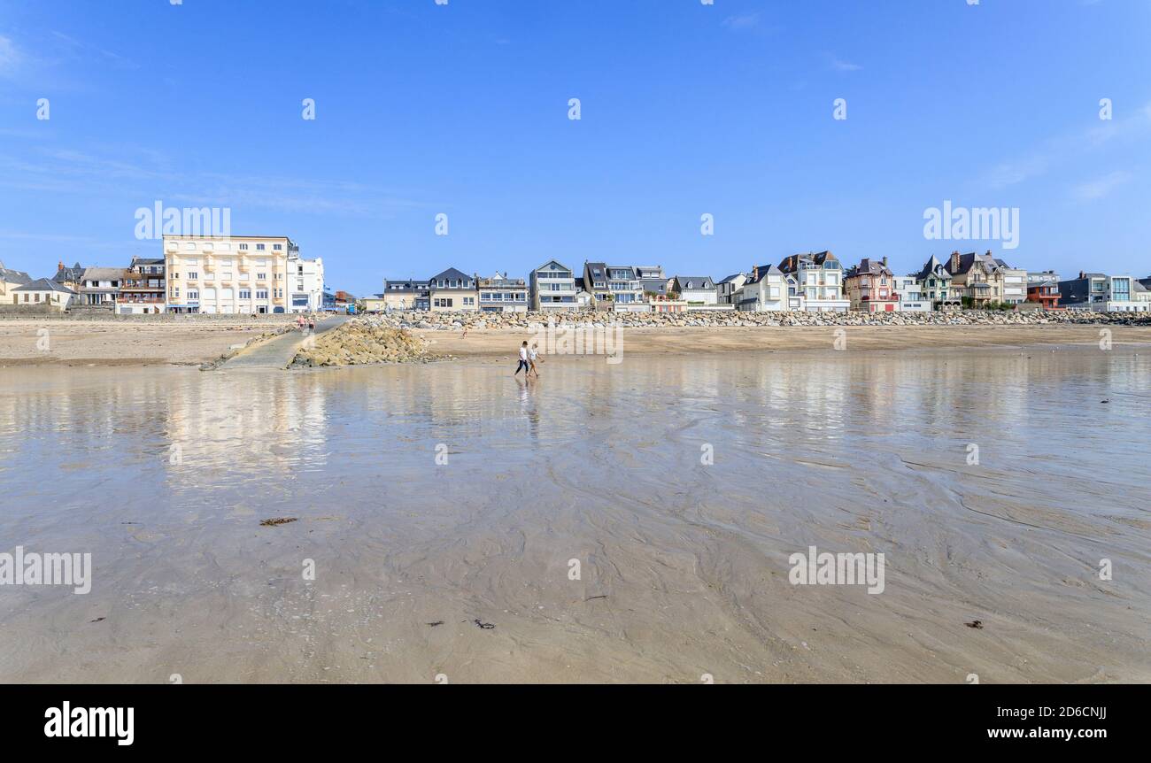 Francia, Manica, Cotentin, Agon Coutainville, stazione balneare di Coutainville, spiaggia, lungomare e ville // Francia, Manica (50), Cotentin, Agon-Coutain Foto Stock