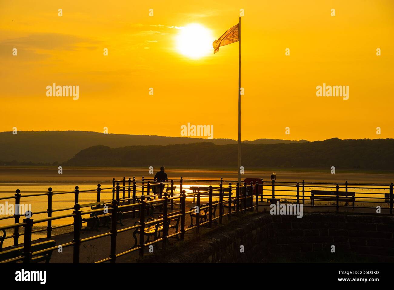Tramonto al molo di Arnside, Arnside, Cumbria, Regno Unito Foto Stock