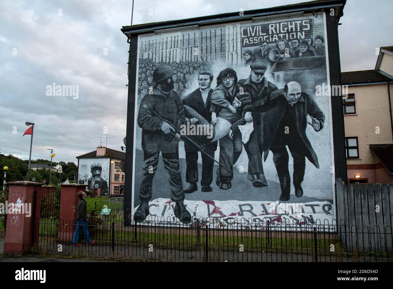 17.07.2019, Derry, Irlanda del Nord, Regno Unito - Murale cattolico nel distretto di Bogside, commemorando la lotta irlandese per la libertà contro il Foto Stock