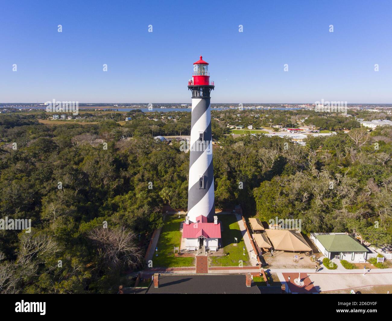 Vista aerea del faro di St. Augustine. Questa luce è un monumento storico nazionale sull'isola di Anastasia a St. Augustine, Florida, Stati Uniti. Foto Stock