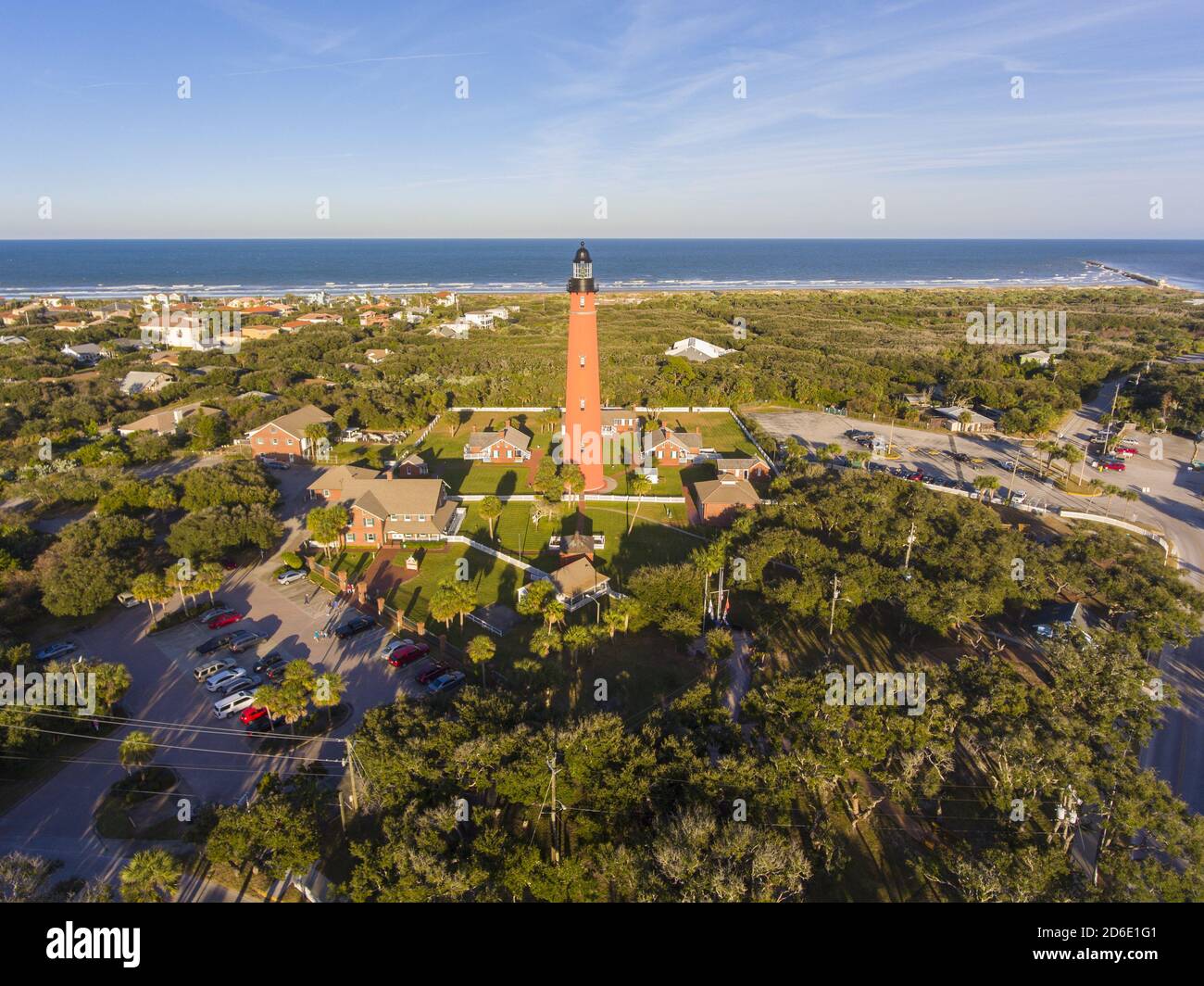 Ponce de Leon Inlet Lighthouse è un monumento storico nazionale situato nella città di Ponce Inlet, nella Florida centrale, Stati Uniti. Foto Stock