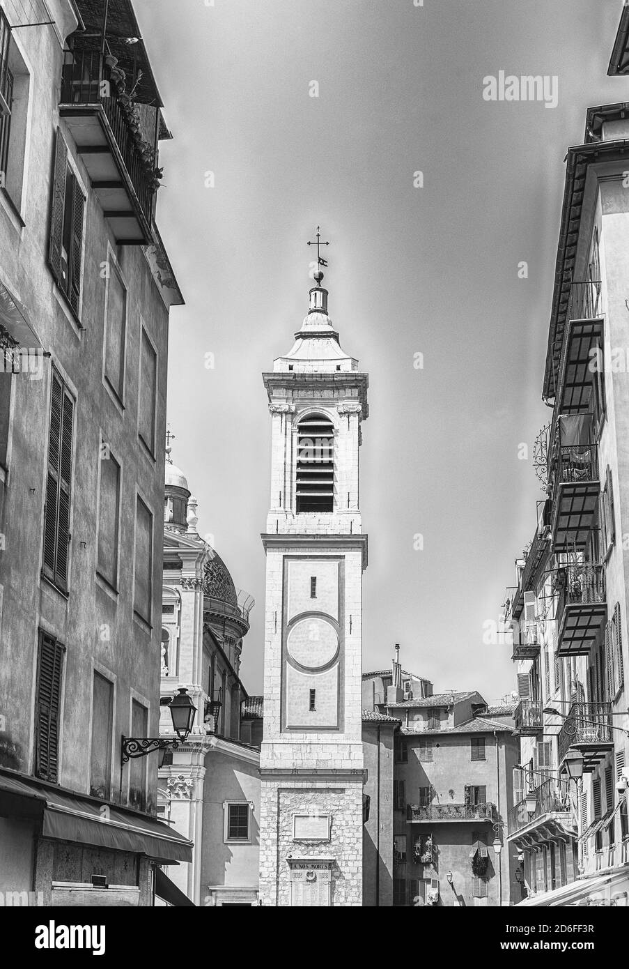 Campanile della Cattedrale barocca di Santa Reparata, nel centro storico di Nizza, Costa Azzurra, Francia Foto Stock