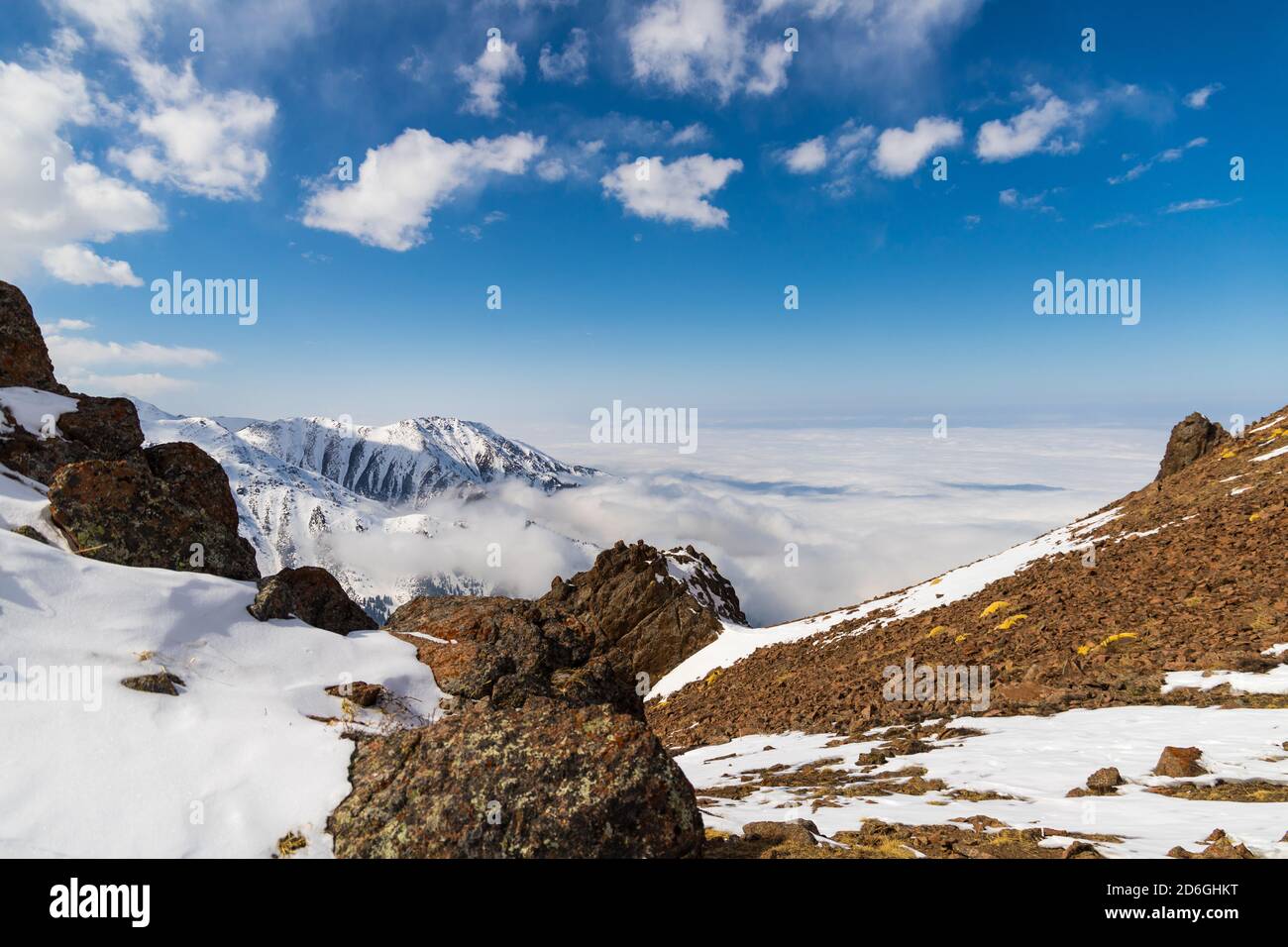 Sciogliere i ghiacciai nelle montagne Tian shan. Foto Stock