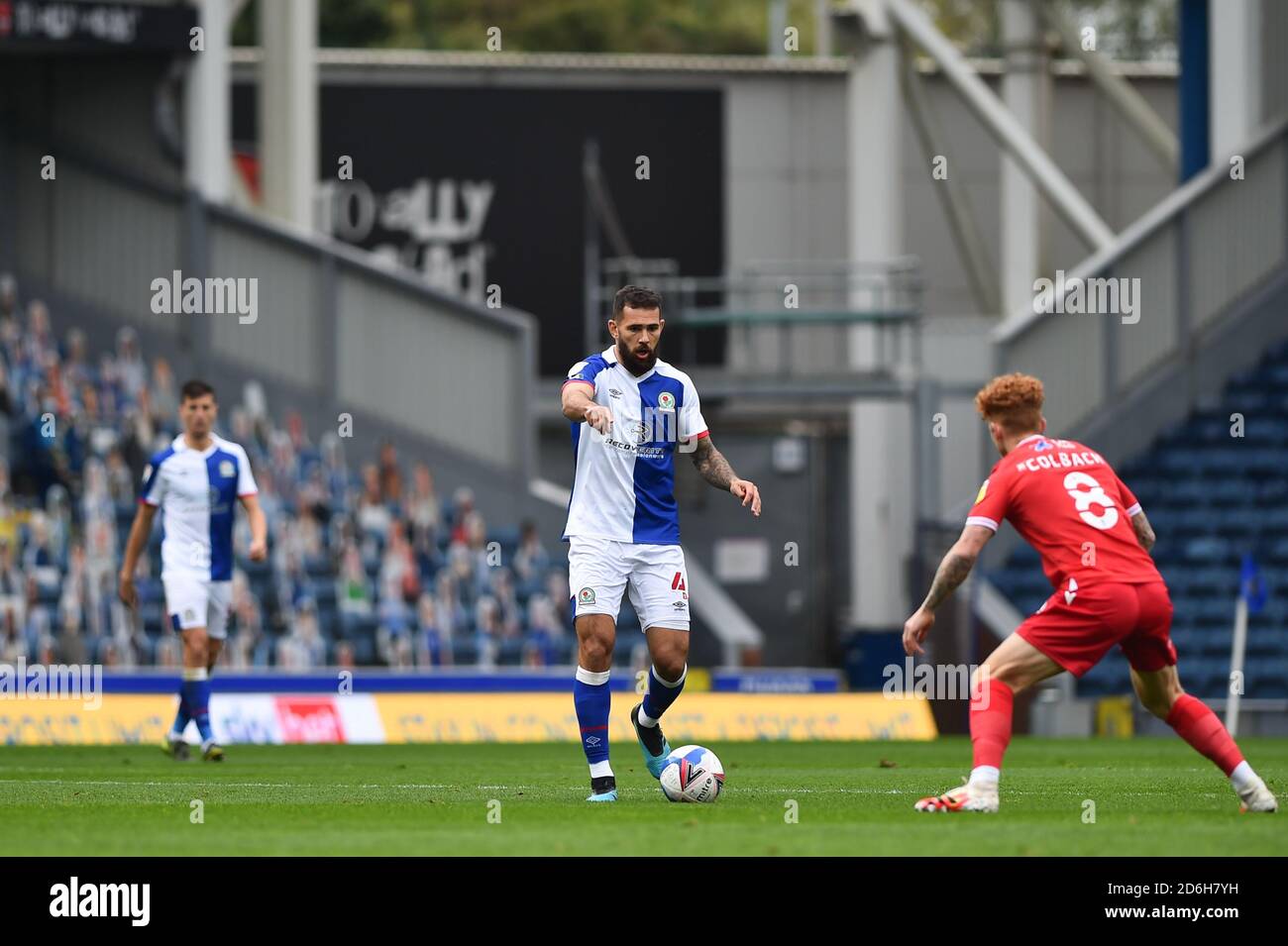 Blackburn, Regno Unito. 17 ottobre 2020. Bradley Johnson of Blackburn Rovers durante la partita del campionato Sky Bet tra Blackburn Rovers e Nottingham Forest a Ewood Park, Blackburn sabato 17 ottobre 2020. (Credit: Pat Scaasi | MI News ) Credit: MI News & Sport /Alamy Live News Foto Stock