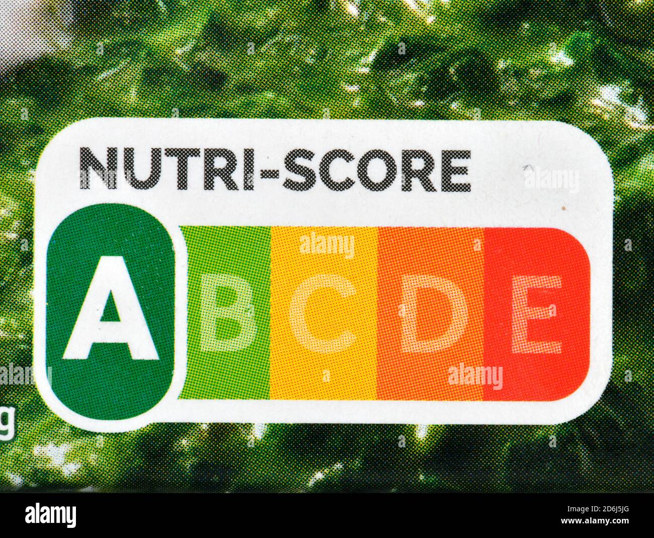 Etichetta NUTRI-SCORE, sistema di etichettatura nutrizionale, introduzione a livello nazionale da novembre 2020, qui su una confezione di spinaci cremati di Iglo Foto Stock