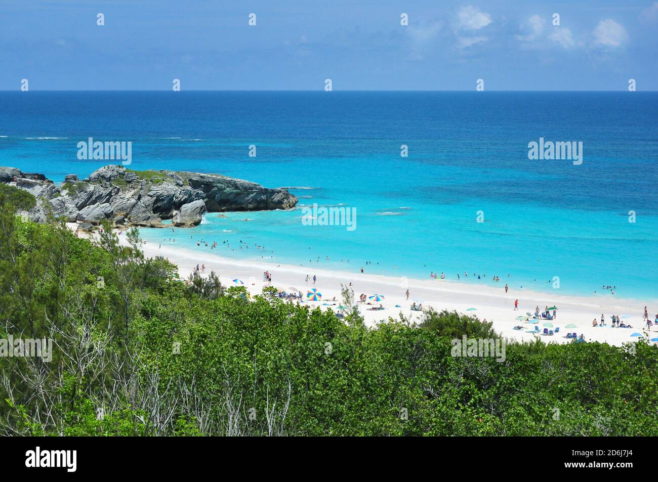 Horseshoe Beach, una delle spiagge più famose dell'isola delle Bermuda Foto Stock