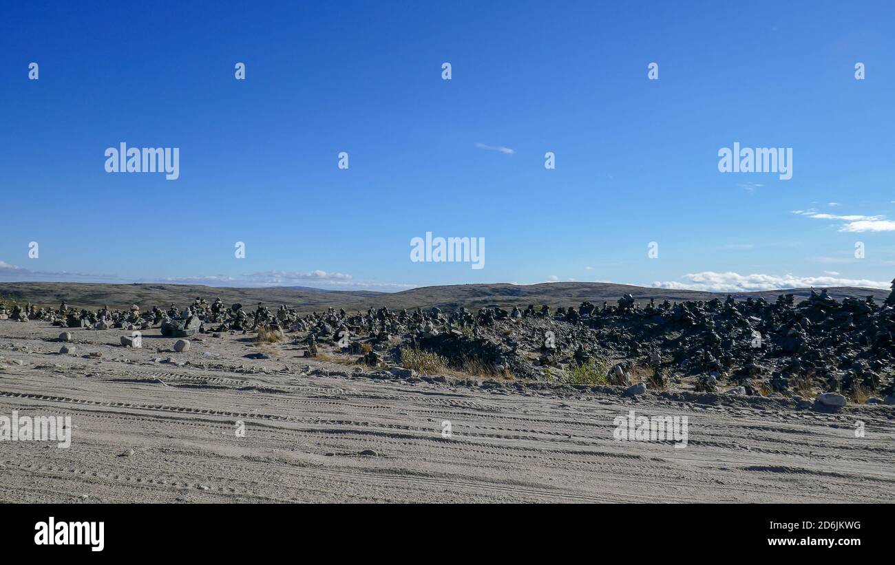 Mare di Barents e Oceano Artico, l'estremo nord della Russia. Il villaggio di Teriberka e il cimitero delle navi, paesaggi Foto Stock