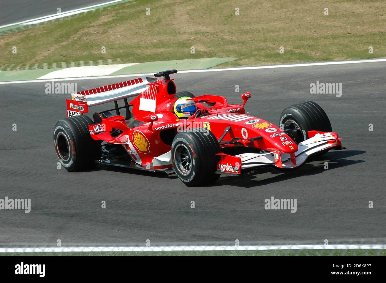 Imola, Italia - 23 aprile 2006: Campionato del mondo di F1. Gran Premio di  San Marino, Felipe massa in azione sulla Ferrari 248 F1 durante le prove  Foto stock - Alamy