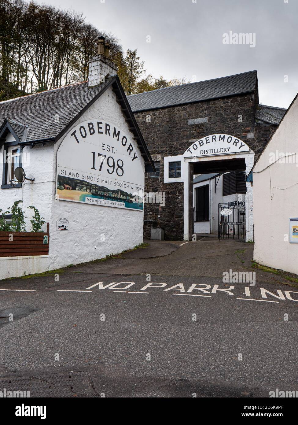 Distilleria Tobermory, Mull, Inner Hebrides, Scozia Regno Unito. Foto Stock