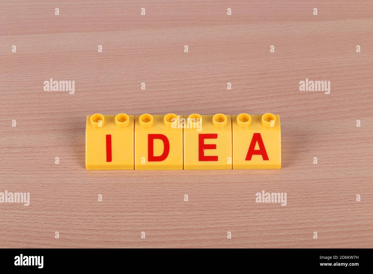 Idea di parola scritta fuori dai blocchi del giocattolo dei bambini Foto Stock