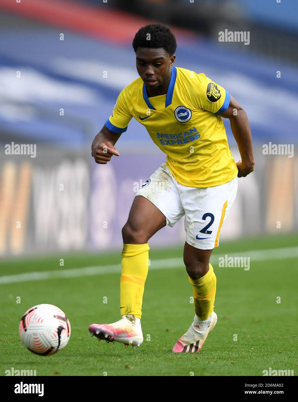 Brighton e Hove Albion's Tariq Lamptey durante la partita della Premier League a Selhurst Park, Londra. Foto Stock