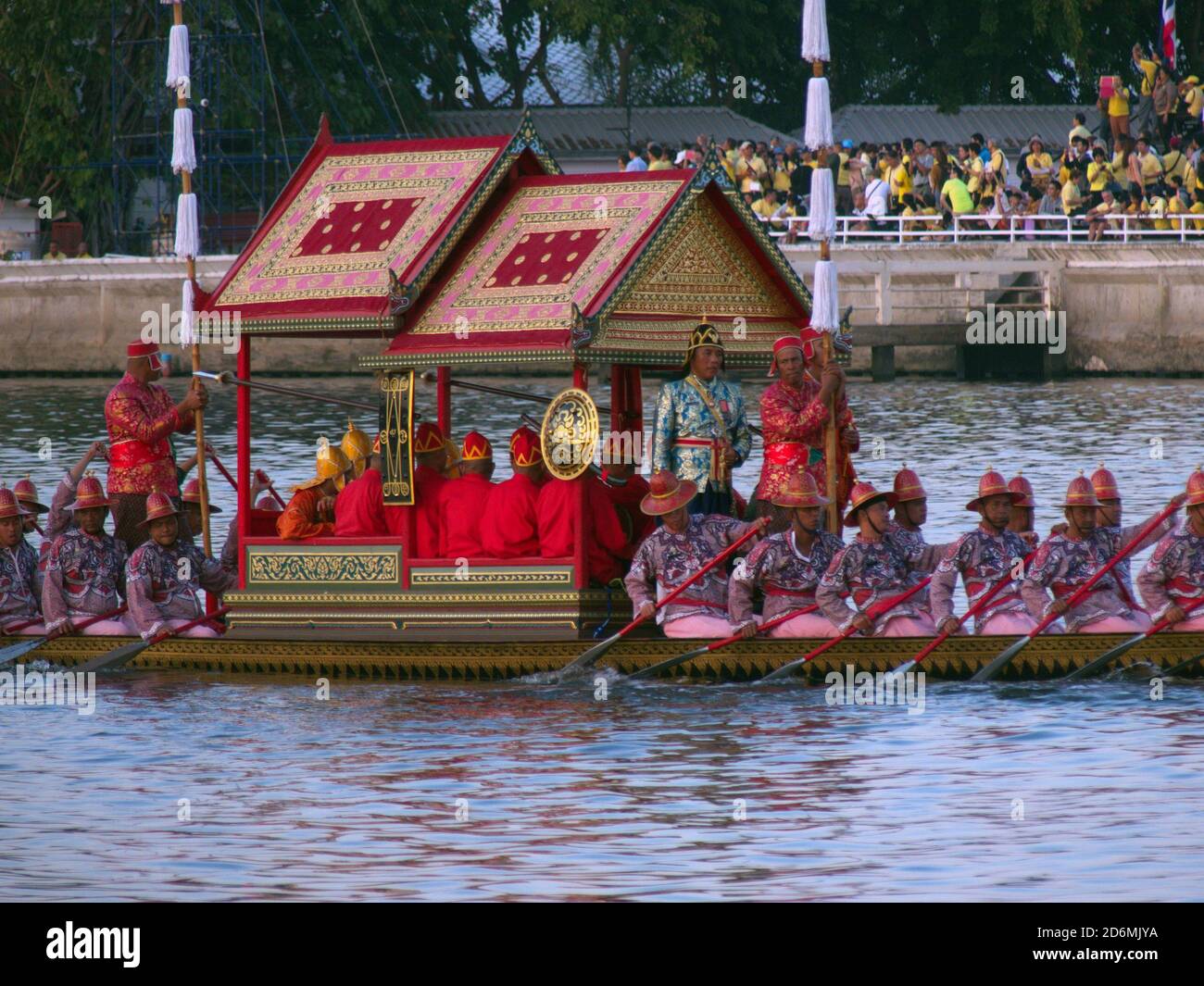 Royal Barge Procession, fiume Chao Phya, Bangkok, Thailandia Foto Stock