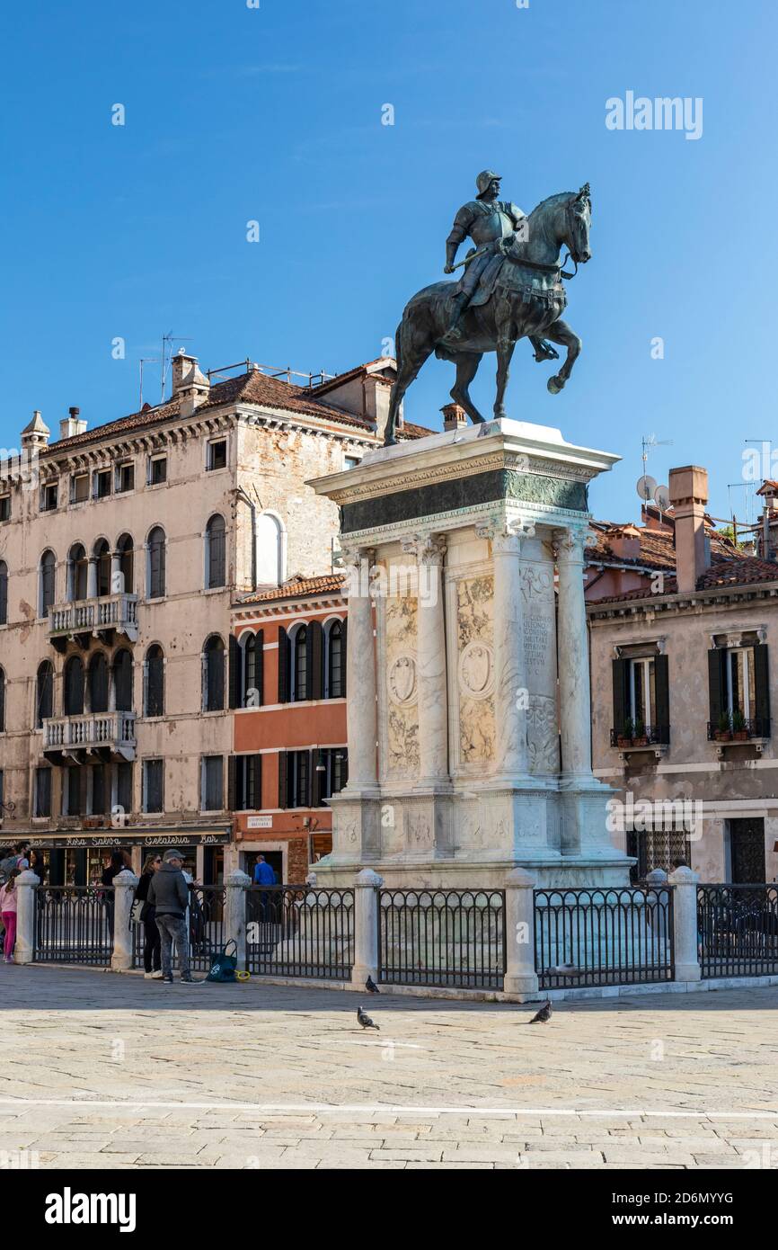 La statua equestre di Bartolomeo Colleoni. Una scultura rinascimentale in campo Santi Giovanni e Paolo, Venezia, Italia Foto Stock