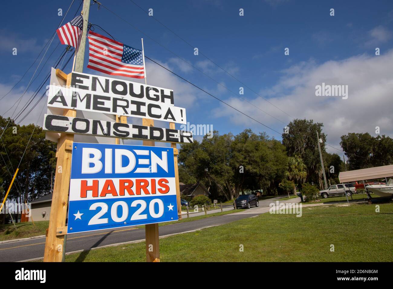 Un Joe Biden, Kamala Harris campagna segno in Florida centrale durante la campagna presidenziale 2020. Foto Stock