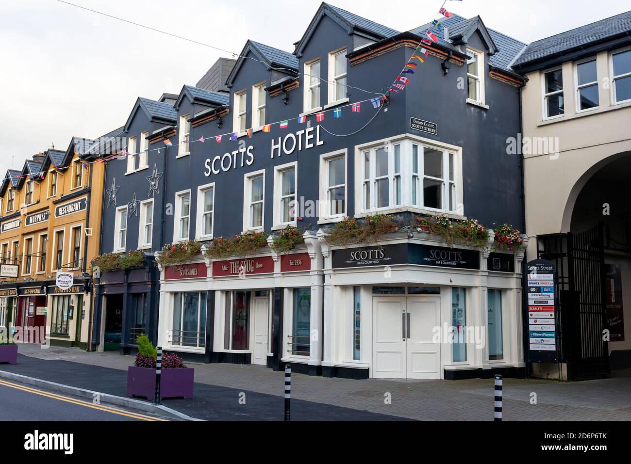 Scotts Hotel on College Street a Killarney County Kerry Irlanda Foto Stock