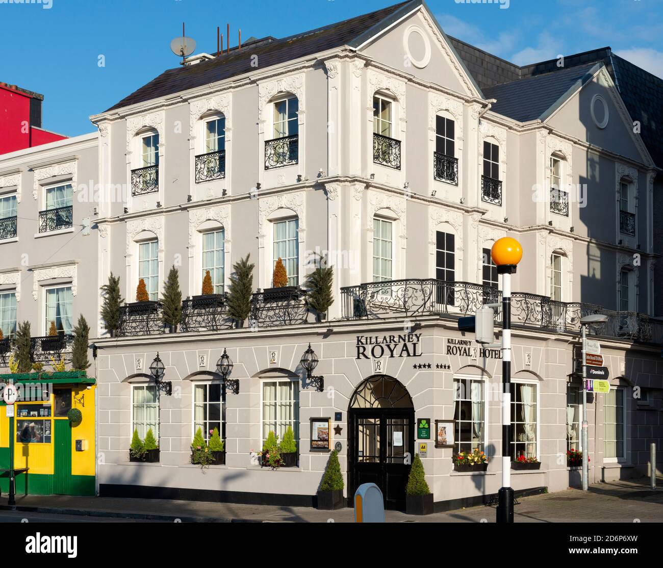 Killarney Shops Bar ristoranti Killarney Royal Hotel a Killarney, Contea di Kerry, Irlanda Foto Stock