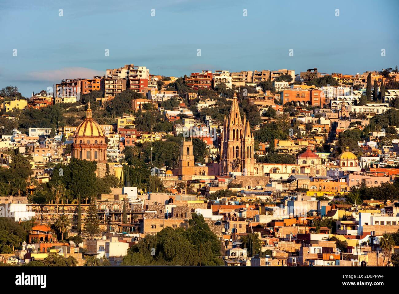 Pomeriggio luce sulla Parroquia e centro storico della coloniale San Miguel de Allende, Guanajuato, Messico Foto Stock