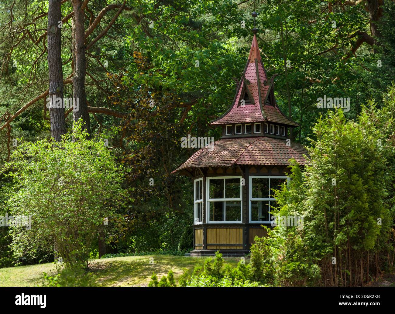 Villa in posizione fronte mare. Località tedesca Baederarchitektur nella località balneare di Heringsdorf sull'isola di Usedom. Europa, Germania, Mecklenbur Foto Stock